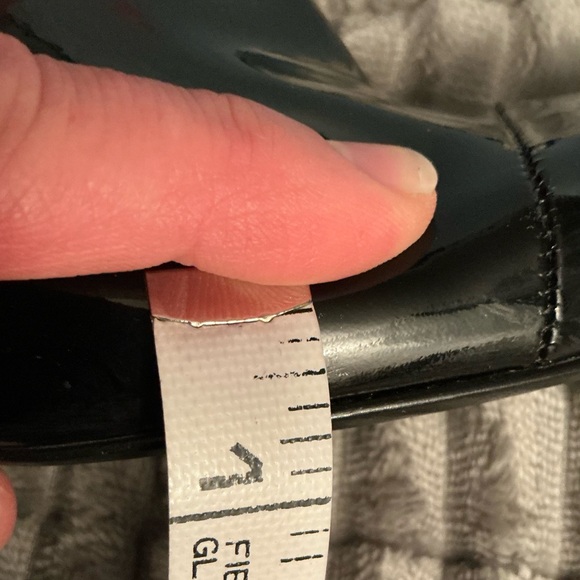 Cute PRADA patent leather booties 🖤🖤 - Picture 14 of 15